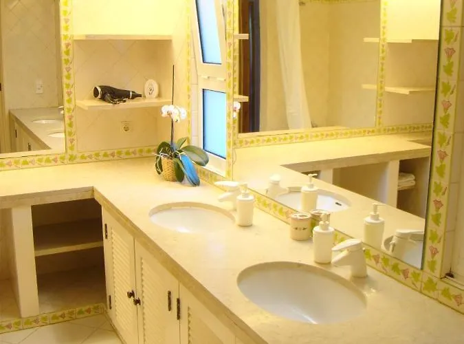 別荘 Solar Do Golfe - ヴィラモウラ